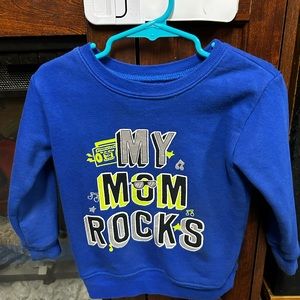 Blue “my mom rocks” kids pull over hoodie